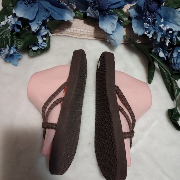 Sandals shoes for women size 10 - Picture 3 of 5